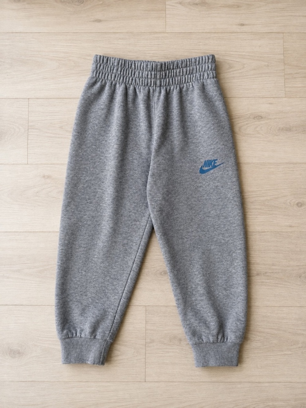 Size 4T Nike Kids Gray Jogger Sweatpants Blue Logo
